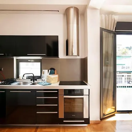 Apartment Renovated Penthouse With Stunning Views